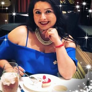 Meet your Posher, Lorena